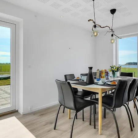Gezellig In Met Uitzicht Op Zee Vakantiehuis