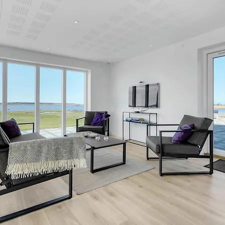 Vakantiehuis Cozy In With House Sea View